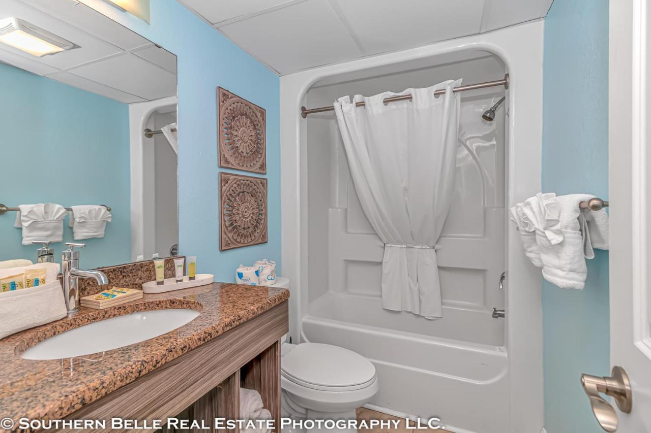 Ocean View Double Suite With Beautiful Decor And Accents Caravelle Resort 1504 Sleeps 6 Guests Myrtle Beach Exterior foto